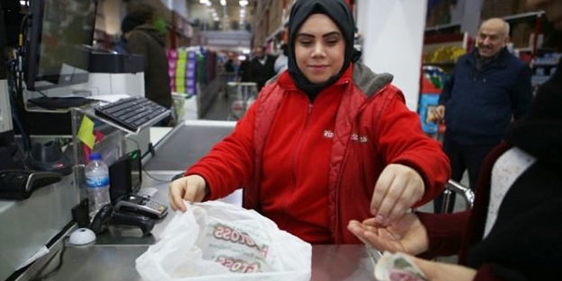 Parayla poşet alanlar dikkat! Tazminat...