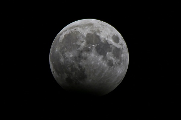 Parçalı ay tutulması Van'dan gözlendi