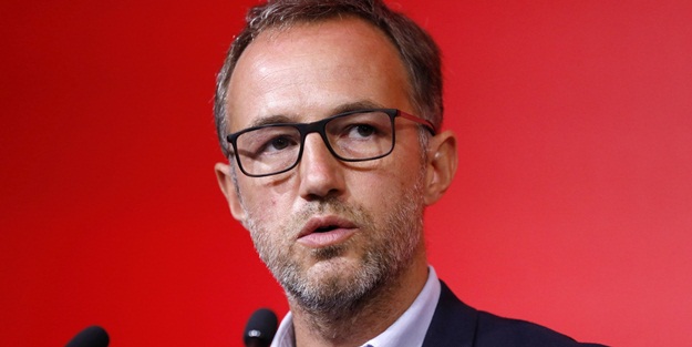 Paris Belediye Başkan Yardımcısı: Ambulans çağırıyoruz, gelmiyor