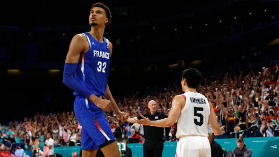 Paris Olimpiyatlarında ilginç görüntü! Boy farkı görenleri şaşırttı