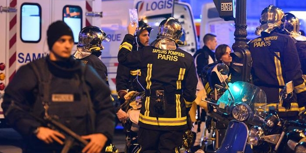 Paris'e gülen ünlü gazeteci kovuldu!