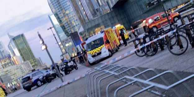 Paris'te belediye aracını çalan adam kalabalığın içine daldı