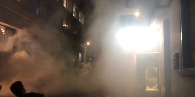 Paris'te göstericiler sokağa çıktı! Dükkanlar yağmalandı