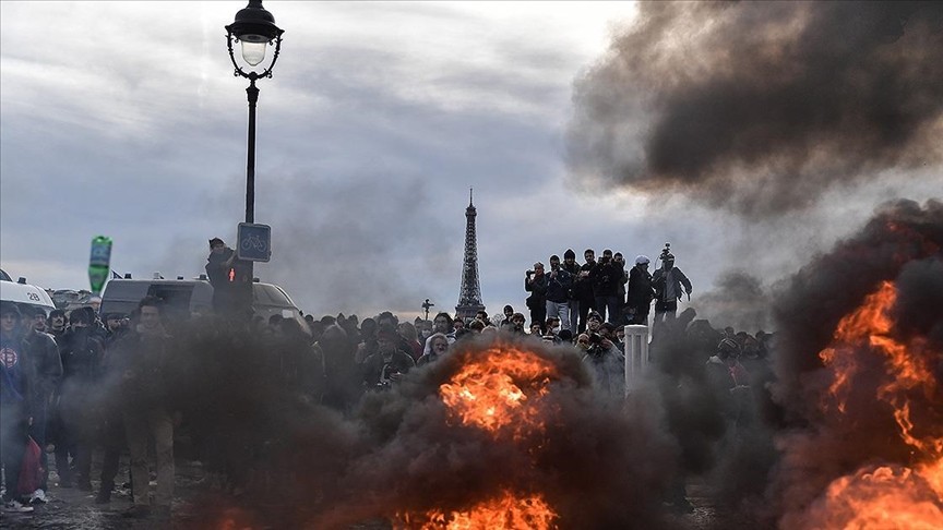 Paris’te polis şiddetine karşı EYT protestosu