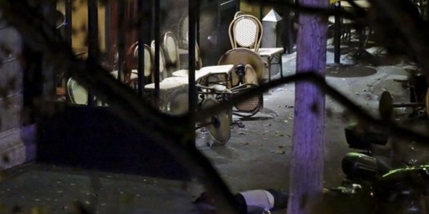Paris'te rehin alınan 100 kişi öldürüldü
