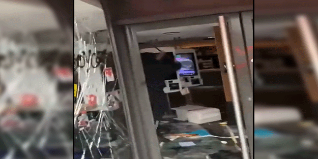 Paris'te siyonist uşağı McDonalds'ı dağıttılar!