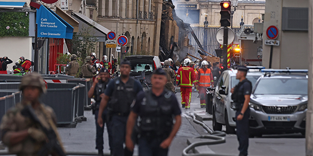 Paris’teki patlamada 7’si ağır 16 kişi yaralandı