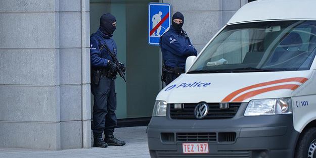 Paris'teki saldırıyla ilgili o ülkede gözaltı