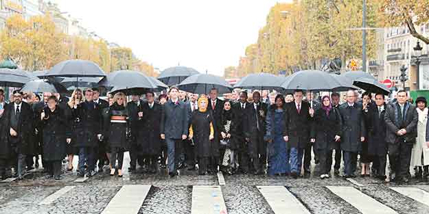 Paris’ten arta kalan: Trump’la sıcak temas sağlandı