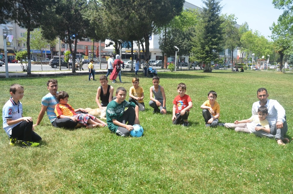 Park, bahçe, oyun alanları ve deniz: Hepsi miniklerin oldu 