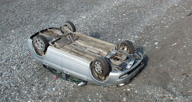 2,5 metre yükseklikten deniz kenarına uçtu