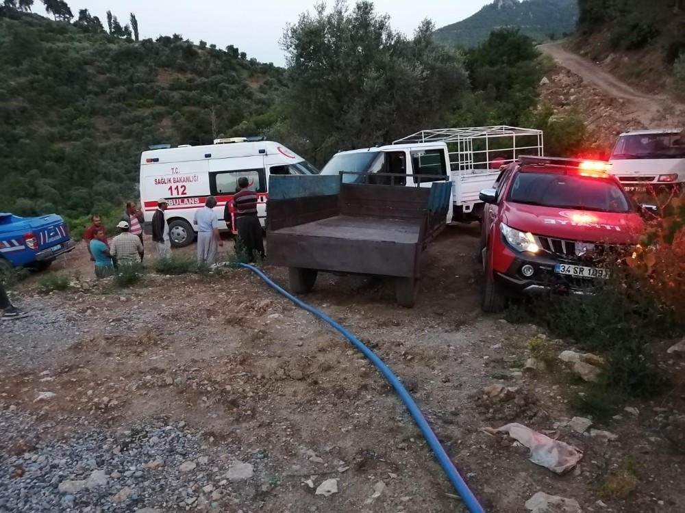 Park halindeki araç hareket edince, durdurmak isteyen 4 kişi yaralandı 