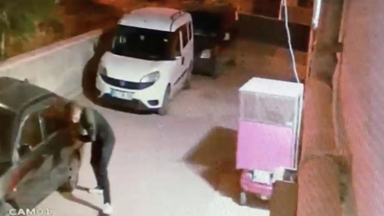 Park halindeki araçların lastiklerini patlatıyordu! O maganda paketlendi