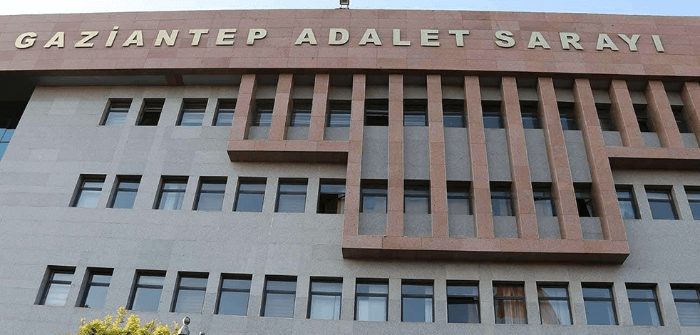 Park halindeki araçtan hırsızlık yapan zanlı tutuklandı
