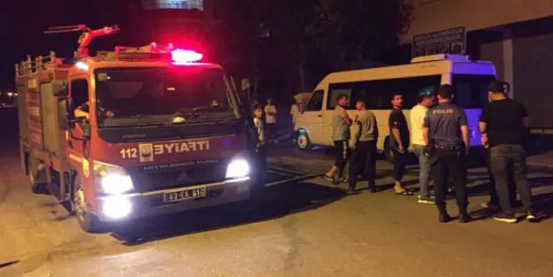 Park halindeki minibüs kundaklandı