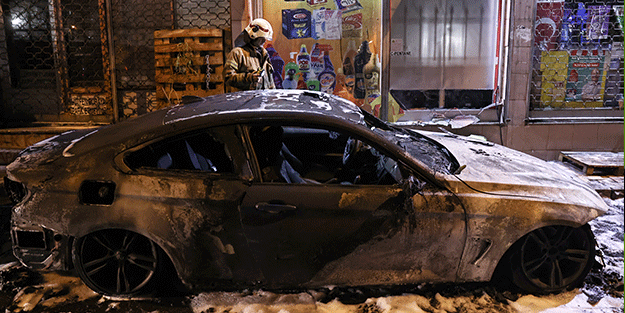 Park halindeyken alev topuna döndü