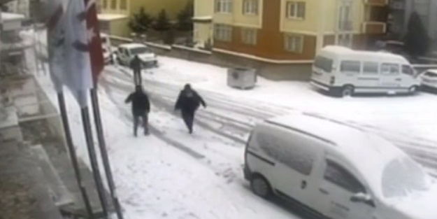 Park halindeyken kaydı, mahalleli seferber oldu!