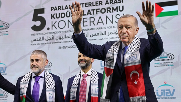 Parlamenterler arası Kudüs Platformu 5. Konferansı, 76 ülkede 500'ün üzerinde parlamenterin katılımı ile İstanbul'da gerçekleştirildi