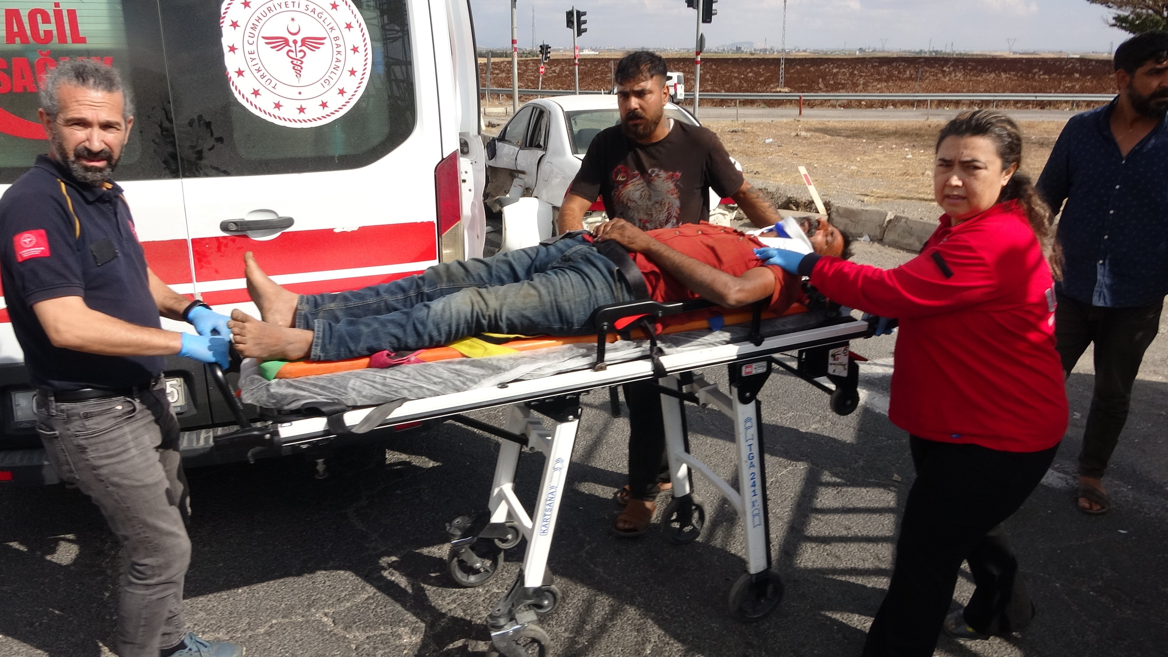 Parmağı Kopan Çocuğu Hastaneye Götürürken Kaza! 3 Kişi Yaralandı