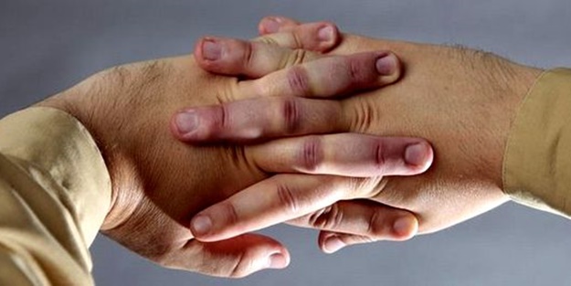 Parmak kütletmenin zararı var mıdır?