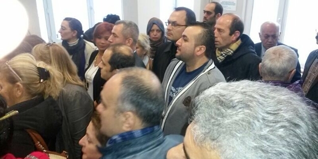 Parti binasını işgal ettiler