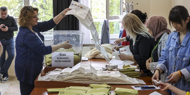 Sandıklar açıldı... İşte partilerin oy oranları