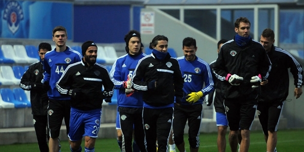 Paşa, Fener'e hazır