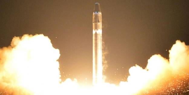 Pasifik'te nükleer gerilim: AUKUS ülkelerine sert uyarı!