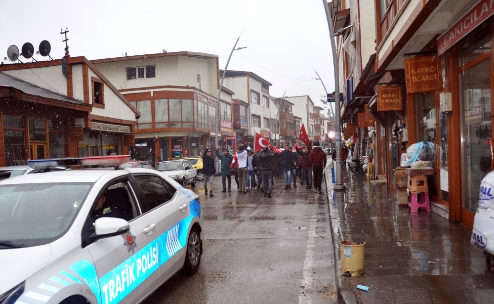 Pasinler İdlib Şehitleri için yürüdü 