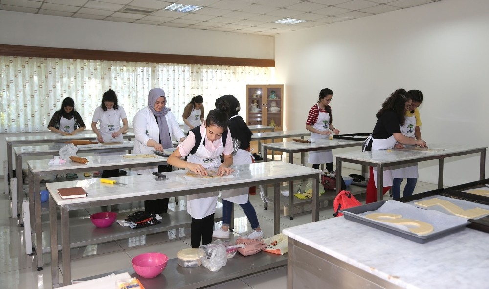 Pasta yapmayı öğrendiler, sertifika sahibi oldular 