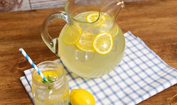 Pastane usulü limonata nasıl yapılır? Kolay limonata tarifi