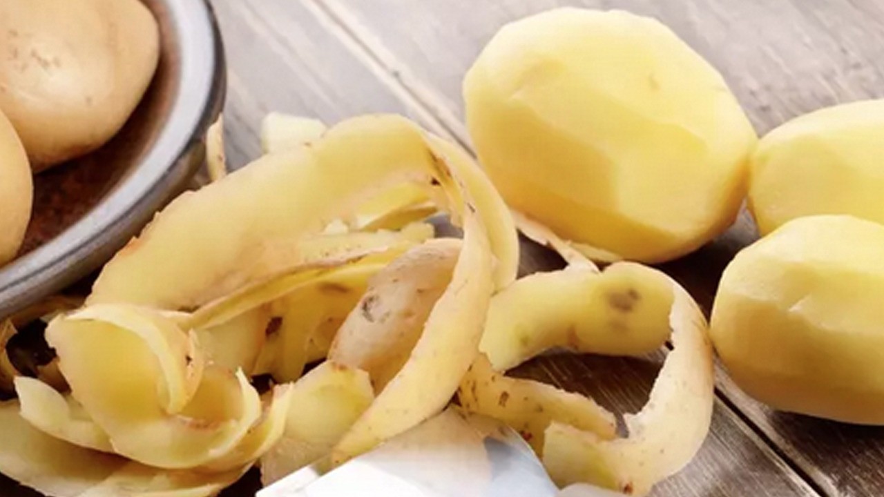 Patates kabuklarını sakın çöpe atmayın! Bu yöntemle: savaş açan