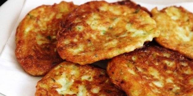 Patatesli kabaklı mücver (Ökce,Öcce) tarifi, nasıl yapılır?