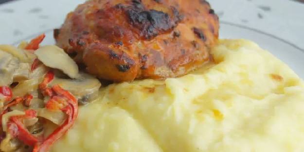 Patates yatağında piliç tarifi nasıl yapılır? Patates yatağında tavuk tarifi