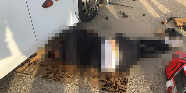 Patlayan lastiği değiştirmek için girdiği otobüsün altından cansız bedeni çıktı