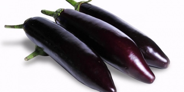 Patlıcanları kızartırken yağ çekmemesi için kullanabileceğiniz yöntemler