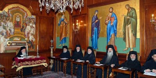 Hristiyanlar birbirine düştü