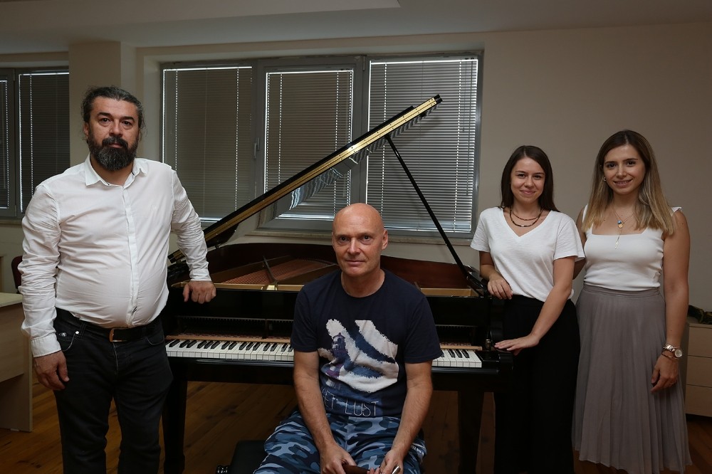 PAÜ dünyaca ünlü piyano uzmanını ağırladı 