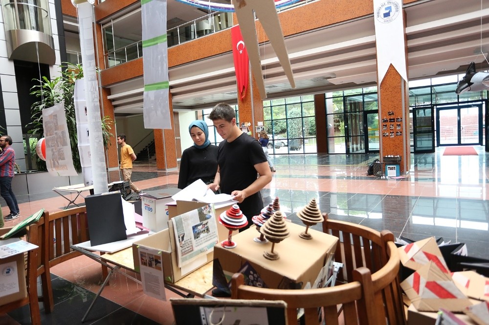 PAÜ Mimarlık ve Tasarım Fakültesi’nden yıl sonu sergisi 