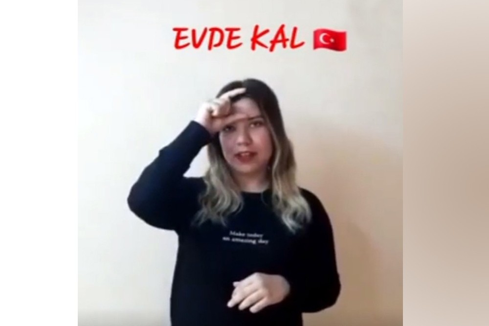 PAÜ öğrencileri İşaret diliyle ‘Evde Kal’ dedi 