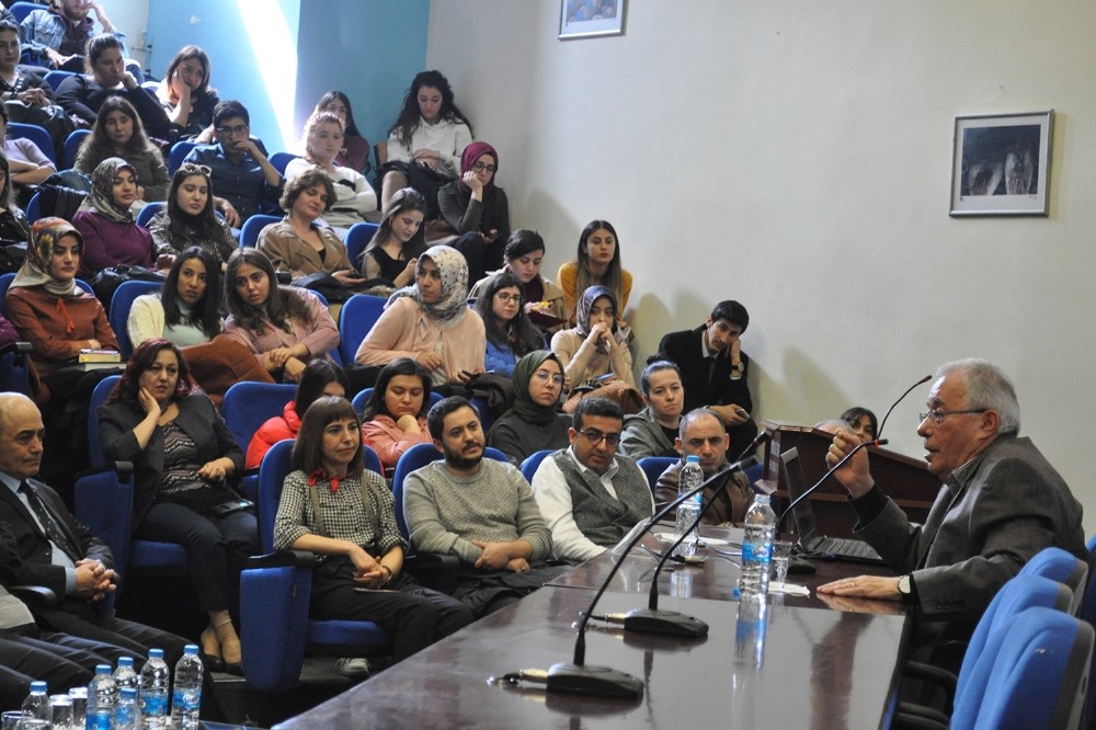 PAÜ’de ‘Türklük Bilimi İncelemeleri-32’ konferansı 
