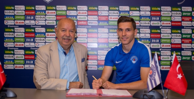 Pavelka, 3 yıl daha Kasımpaşa'da