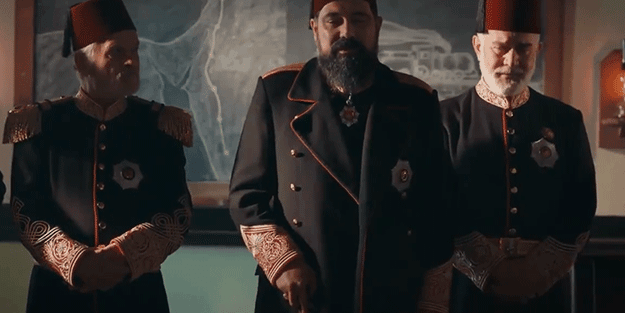 Payitaht'ta ekrana kilitleyen 'demir yolu' sahnesi