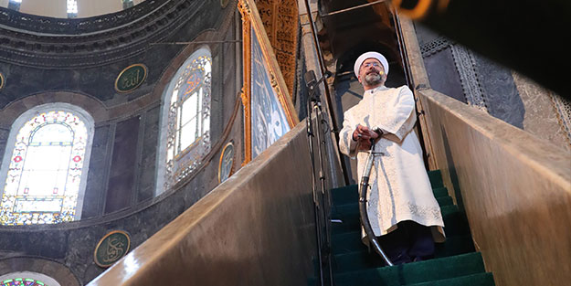 Ali Erbaş Ayasofya’da kılıçla hutbe vermişti! TRT dizisindeki bomba detay ortaya çıktı