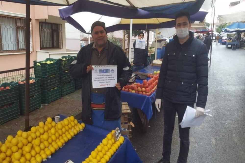 Pazar ve marketlerde bilgilendirmeler yapıldı 