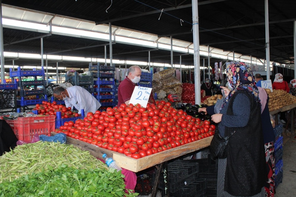 Pazar yerleri normalleşiyor 