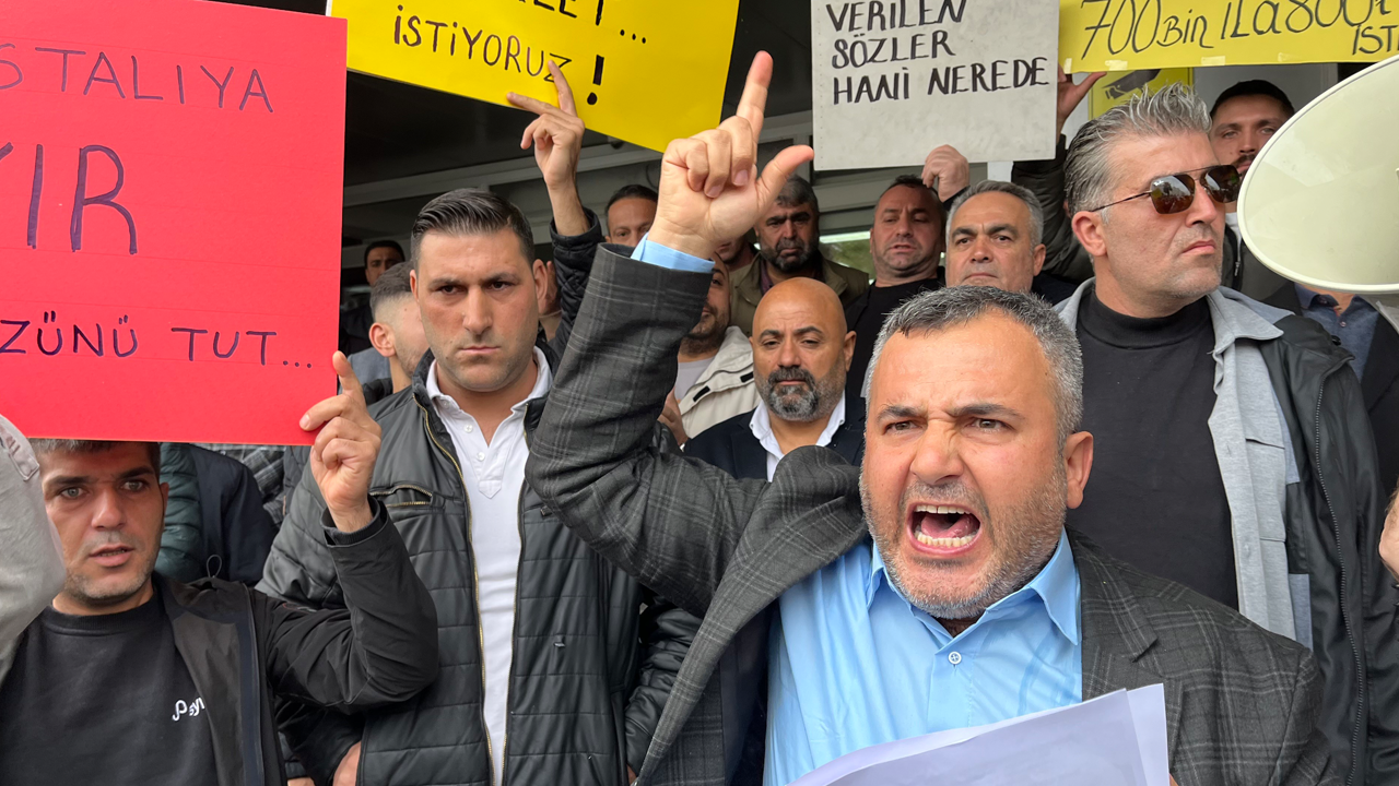 Pazarcılardan 140 milyona alıp 1 milyara pazarcılara geri satacaklardı! İBB’deki çete düzeninin kopyasını İzmir’de gördük