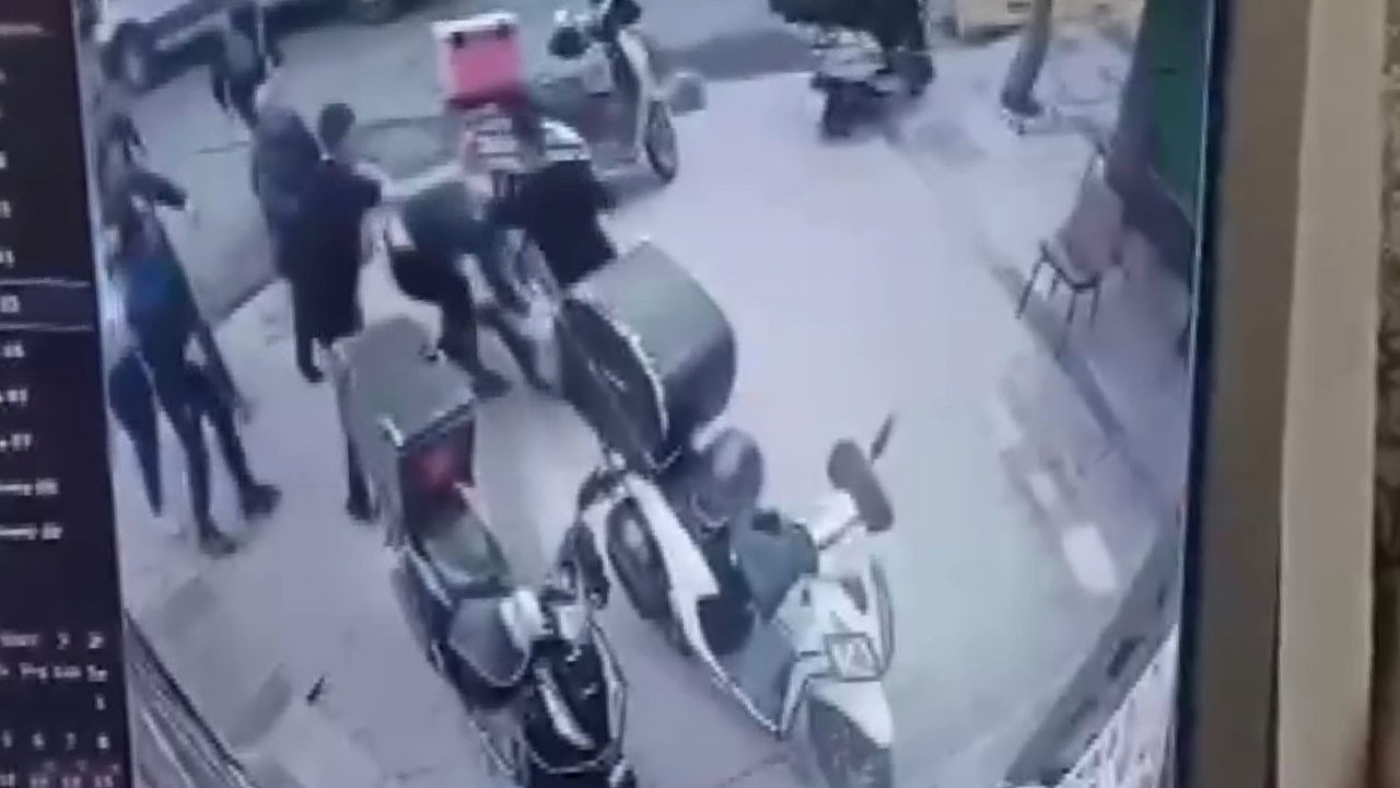 Pazarcılarla zabıtalar arasında kavga çıktı!