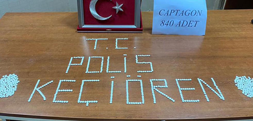 Pazarcılık yapan kişinin üzerinden 840 adet 'uyuşturucu hap' çıktı