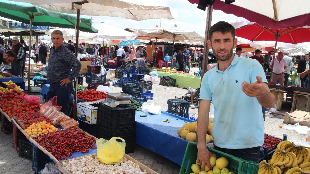 Pazarda fiyatlar düştü 